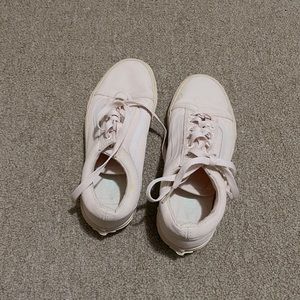 Vans old skool pastel pink women’s shoe. Size 6. Worn maybe three times.